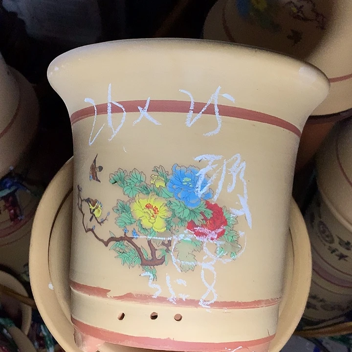 紫砂花盆紫砂的颜色很好看