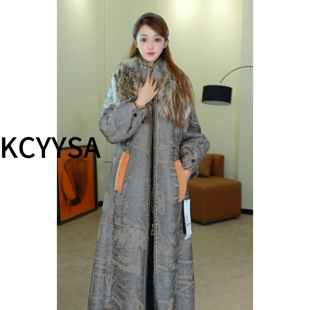 时尚轻奢高端大气设计师女款冬季皮毛一体RKF79B2022B2