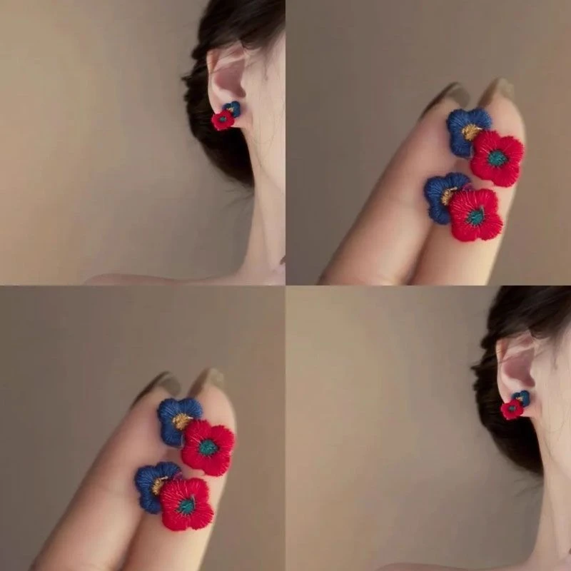 【红蓝花屿】撞色花朵迷你耳环2025显白复古高级感小众气质百搭耳钉
