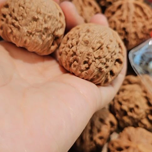 文玩核桃吊坠40绣球