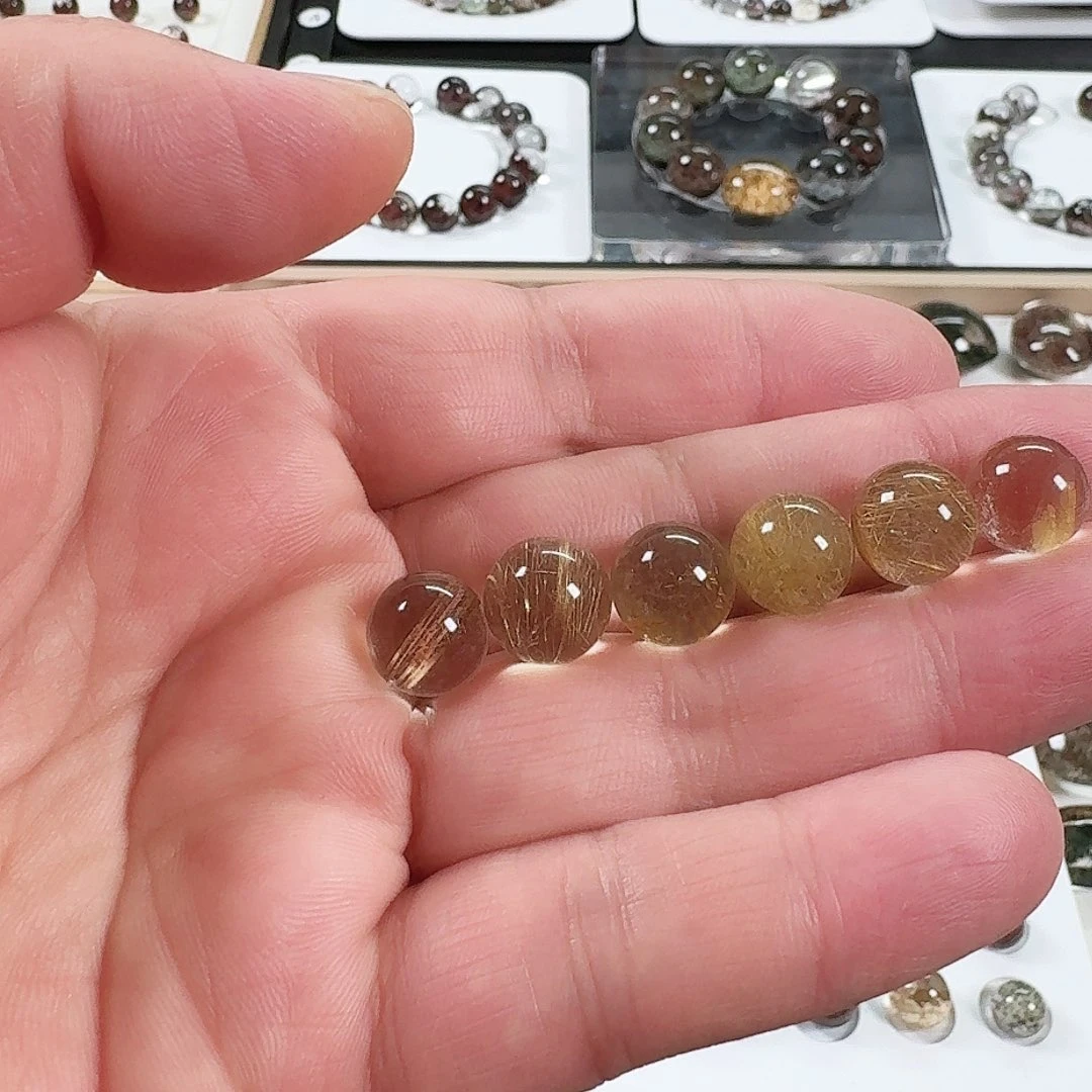 水晶颈饰未镶嵌桃***?