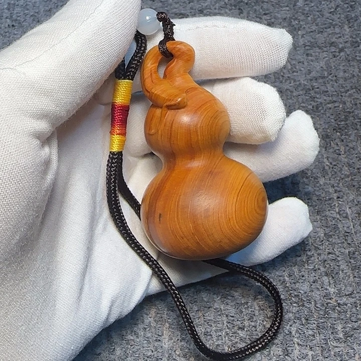 ****花柏木（崖柏）全陈化老料把件