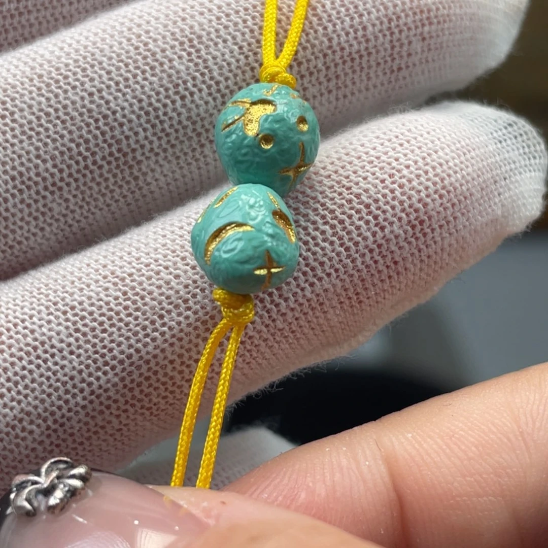 绿松石未镶嵌挂件