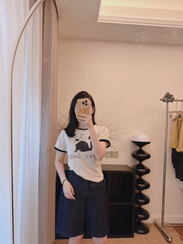 新款高品质欧货蝴蝶猫T恤