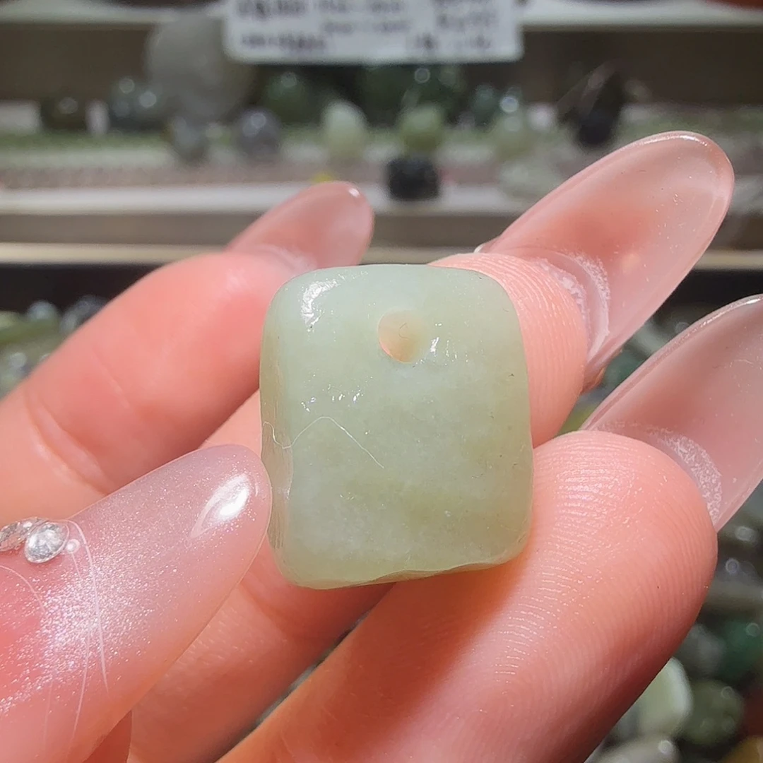 和田玉未镶嵌珠宝奇石