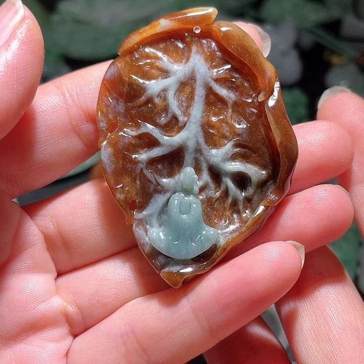 颈饰未镶嵌翡翠天