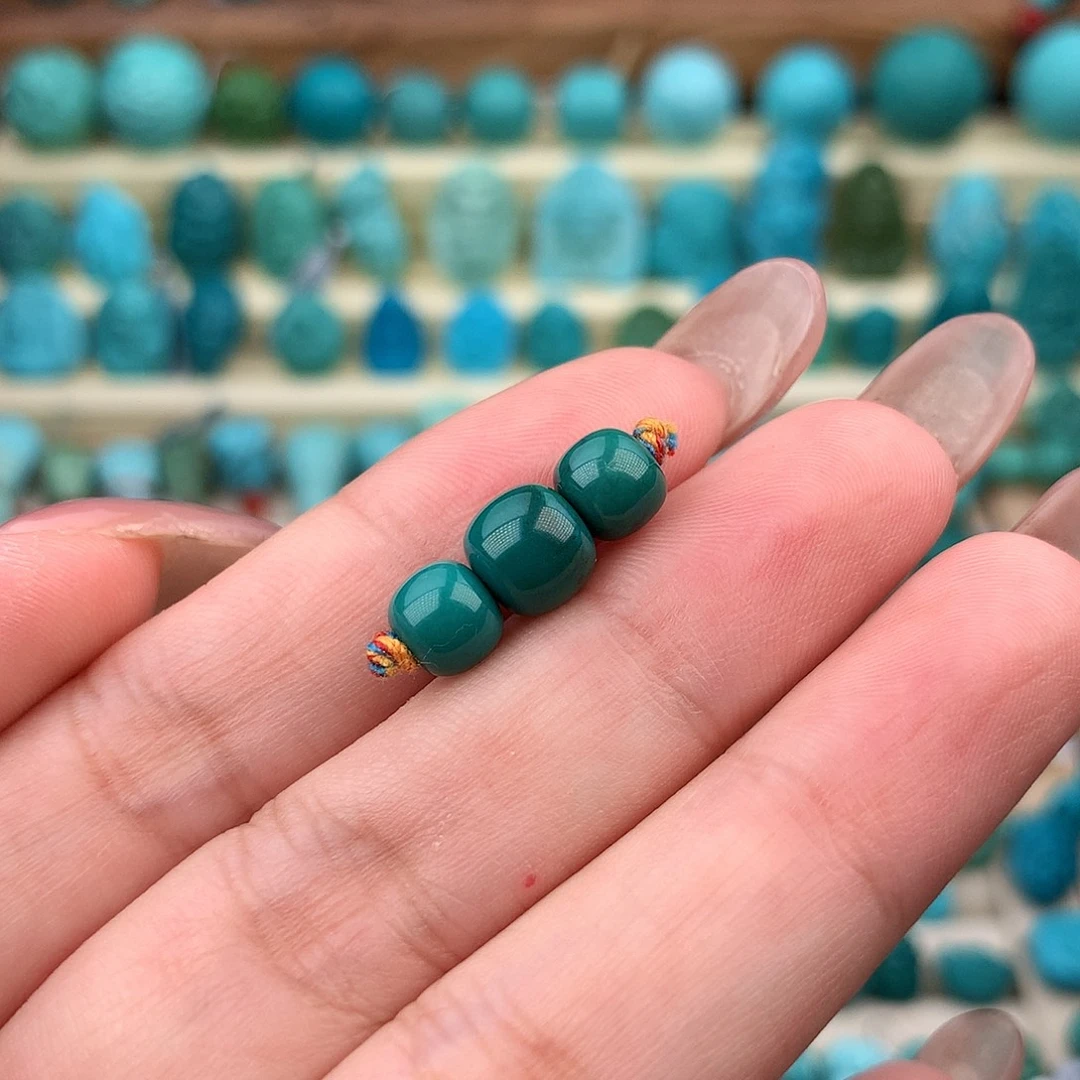 未镶嵌绿松石珠宝奇石