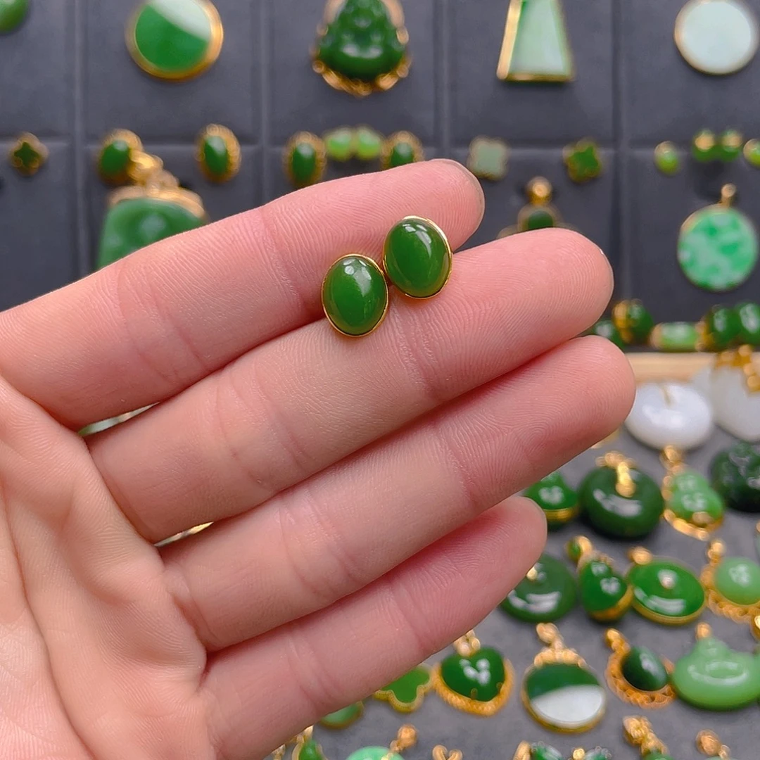 和田玉（碧玉）18K金镶嵌耳饰
