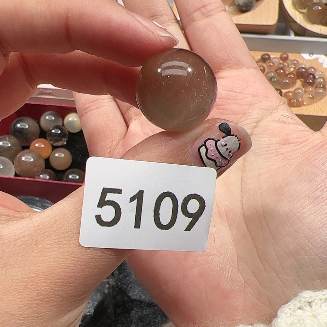 未镶嵌水晶大型摆件（非配饰）