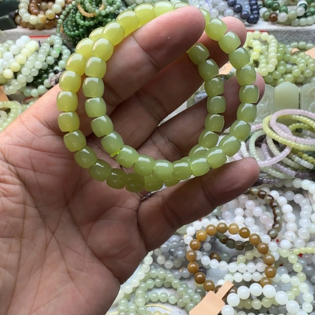 未镶嵌手链和田玉多样性发一