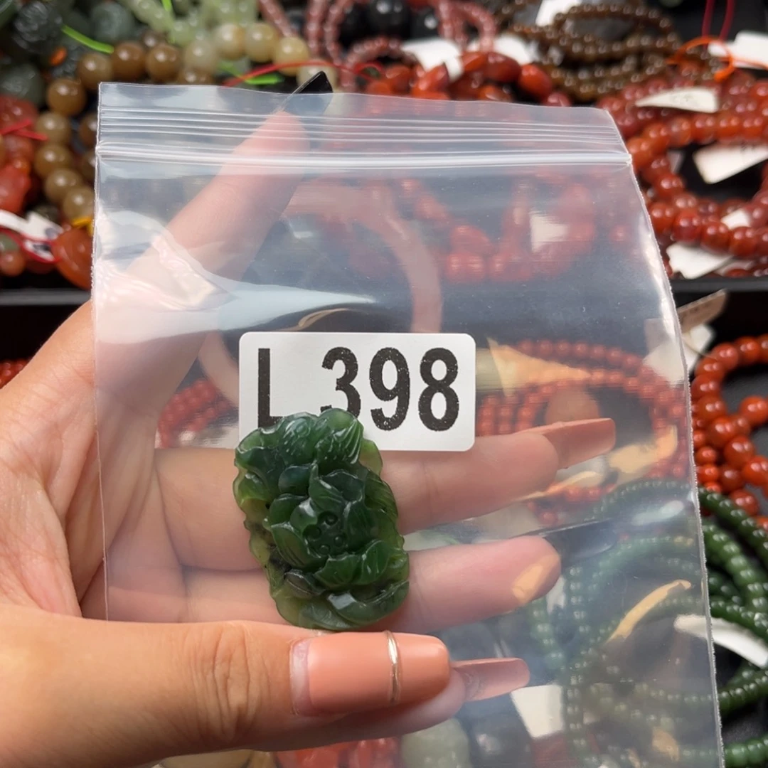 和田玉未镶嵌珠宝奇石