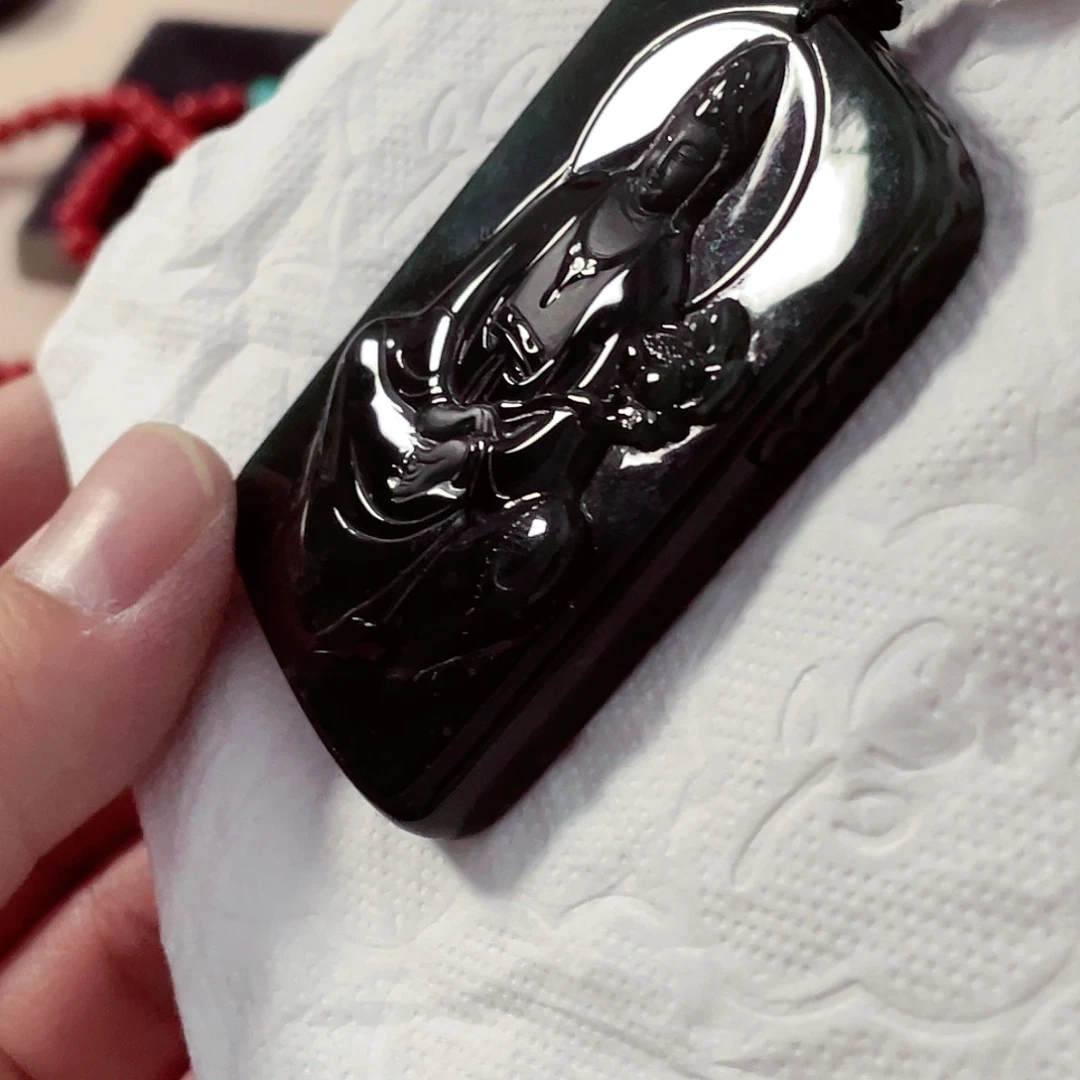 翡翠未镶嵌颈饰先检后发一物一证