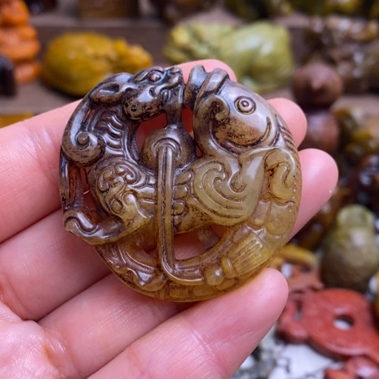 蛇纹石玉未镶嵌颈饰114