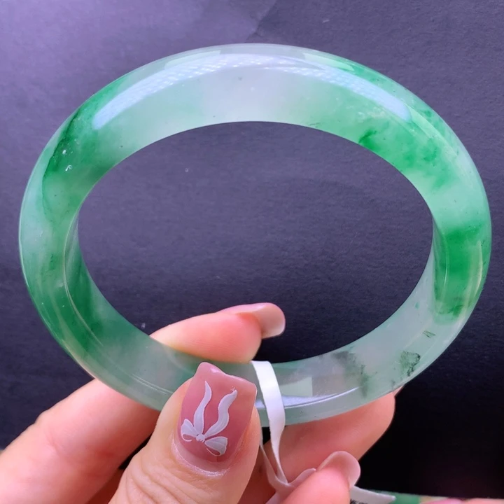 石英质玉未镶嵌手镯57