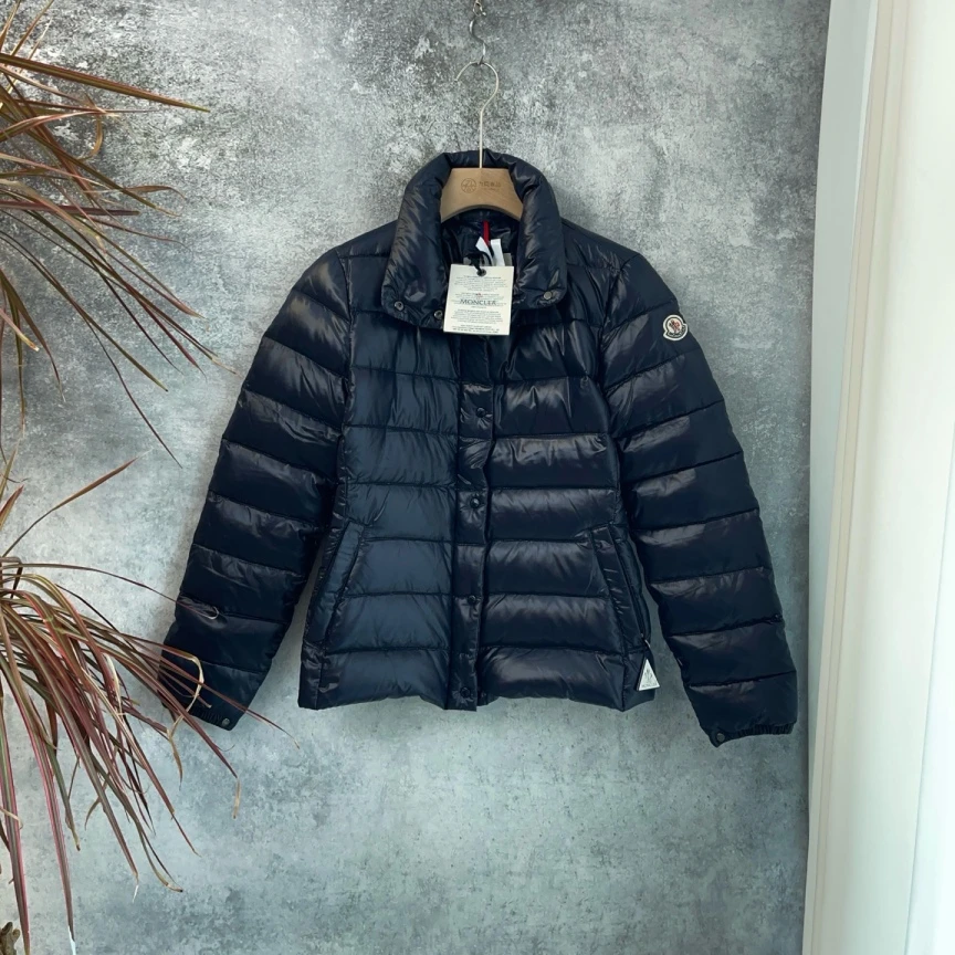 99新 MONCLER 羽绒服/1码/2156