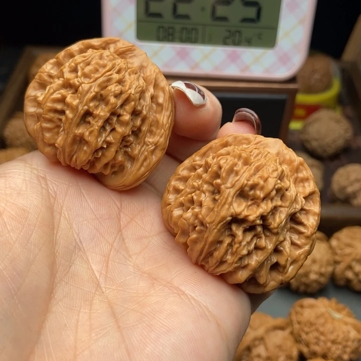 用***0把件文玩核桃四座楼