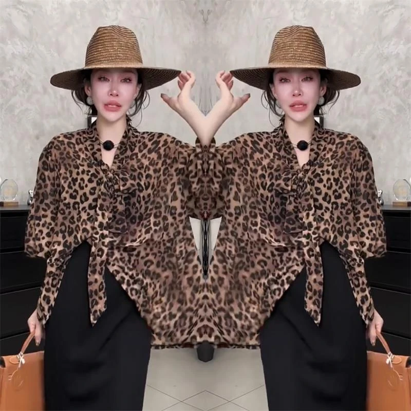 网红新款夏季女款豹纹设计性感气质直筒型长袖领透气减龄高