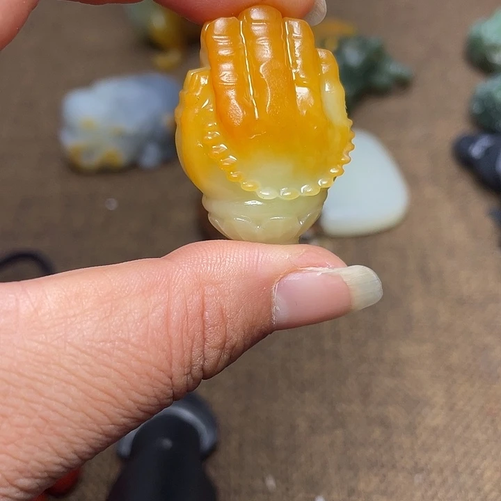 和田玉未镶嵌挂件