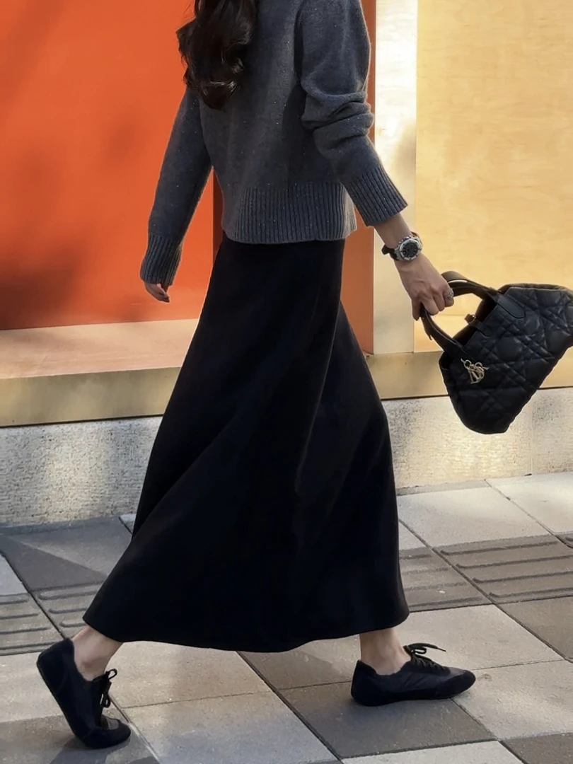 【米卡私服】A字显瘦秋冬纯色长裙