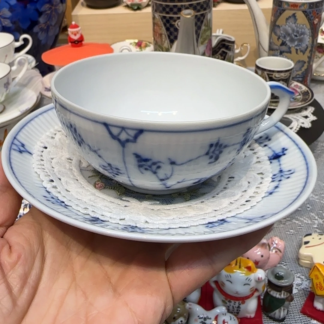 茶盏咖啡杯里的咖啡是我的最