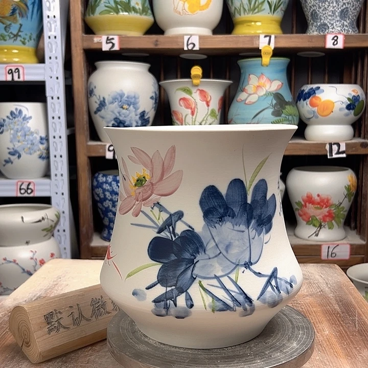 白泥小蛮腰青花荷花陶瓷