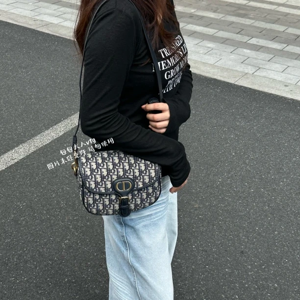 99新 DIOR/迪奥 芯片款老花中号Bobby单肩包