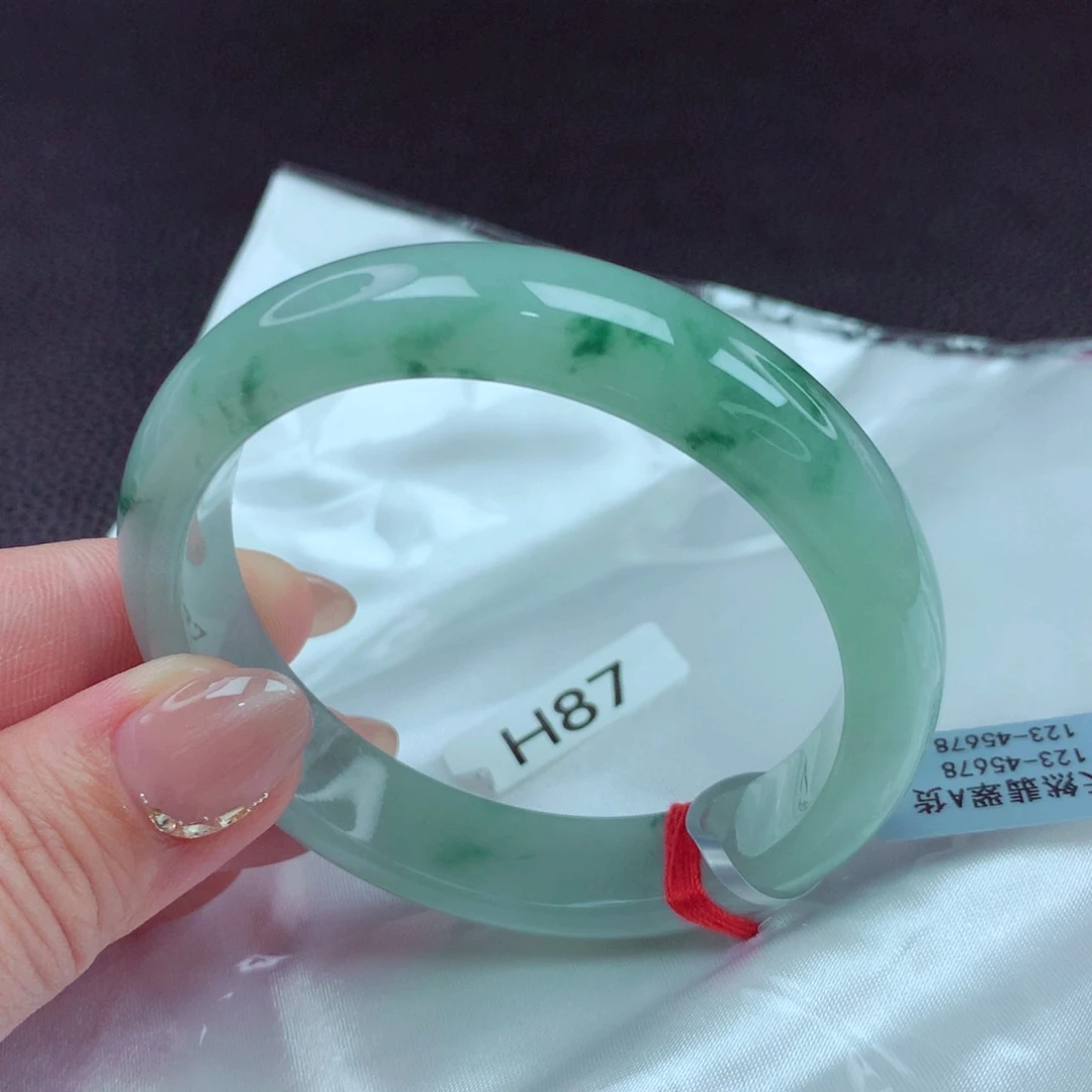 翡翠手镯未镶嵌w***y手镯88