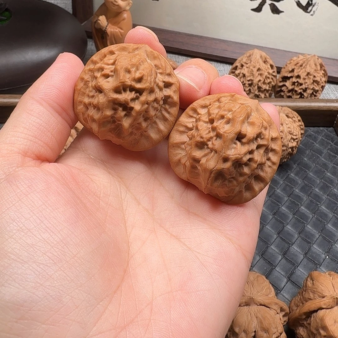 吊坠文玩核桃全品瓷娃娃38