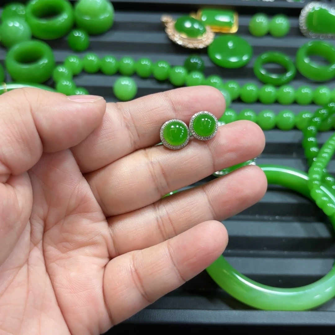 和田玉耳饰18K金镶嵌