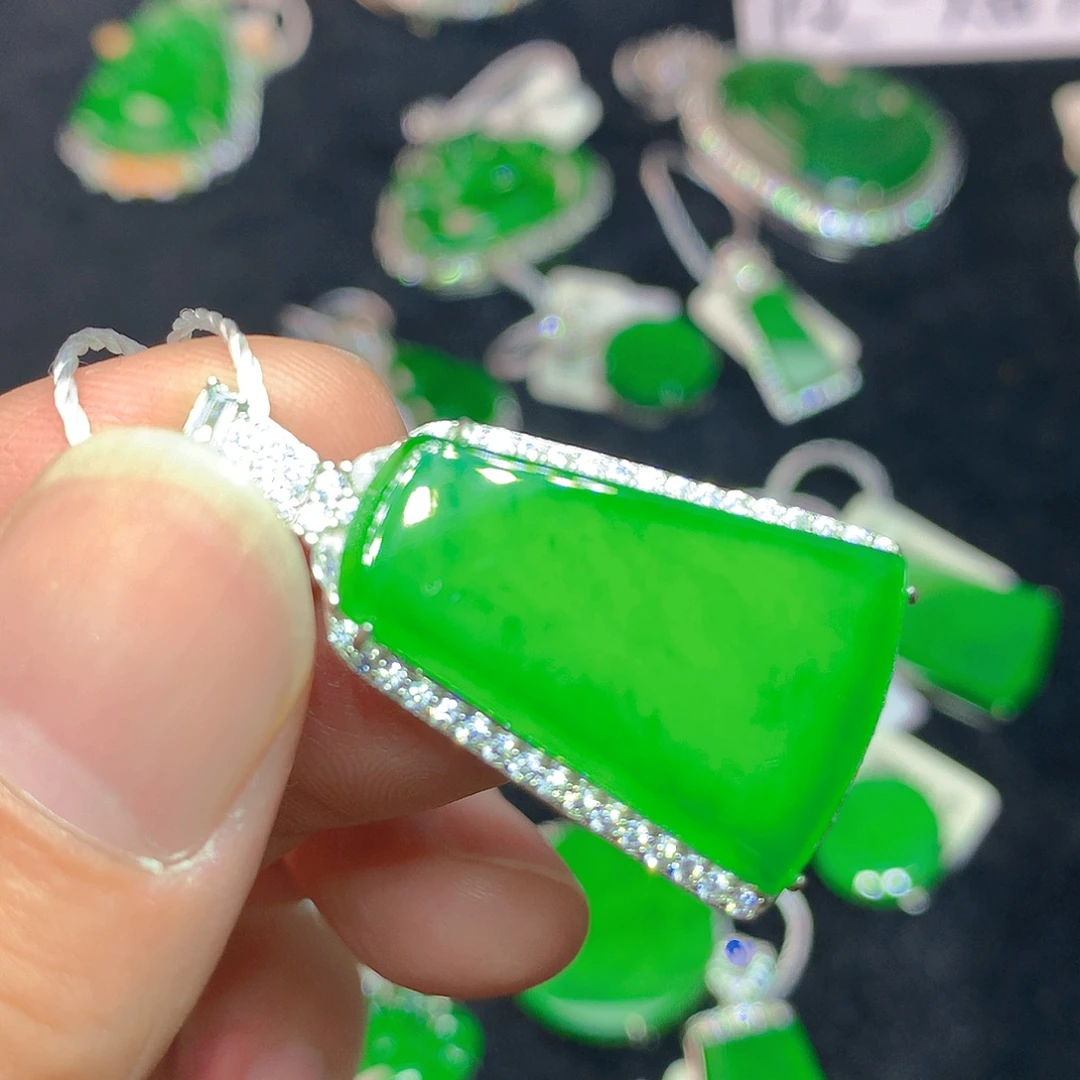 翡翠银S925镶嵌颈饰