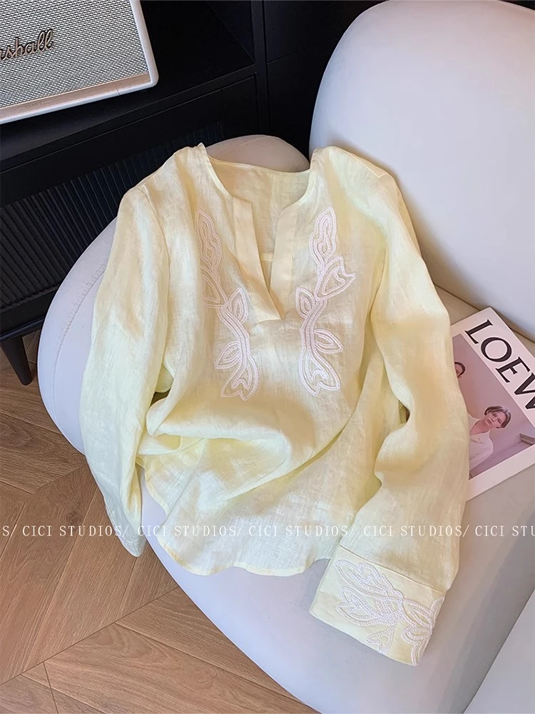 法式老钱风刺绣V领亚麻衬衫女夏季慵懒气质通勤显瘦防晒长袖衬衣