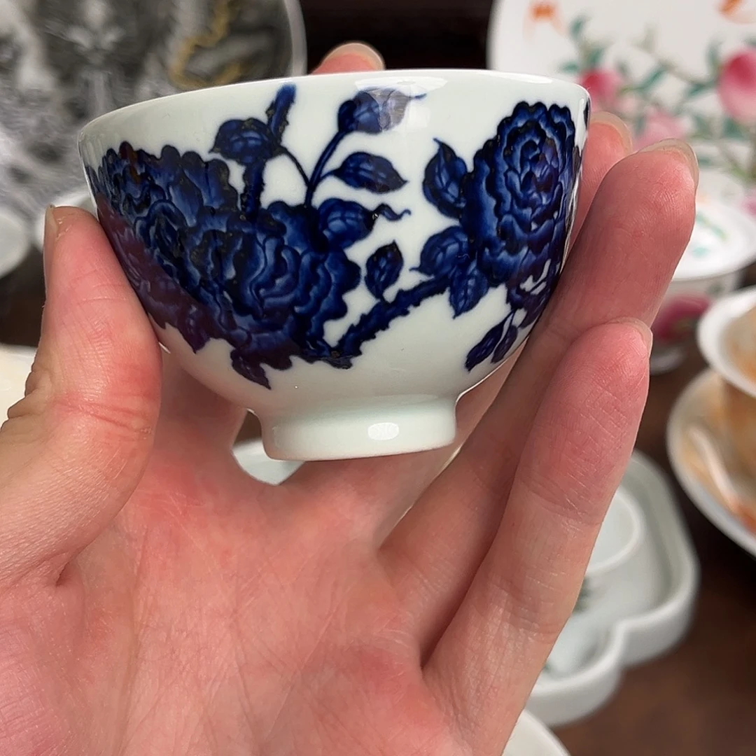 陶瓷仿明牡丹花鸡心杯