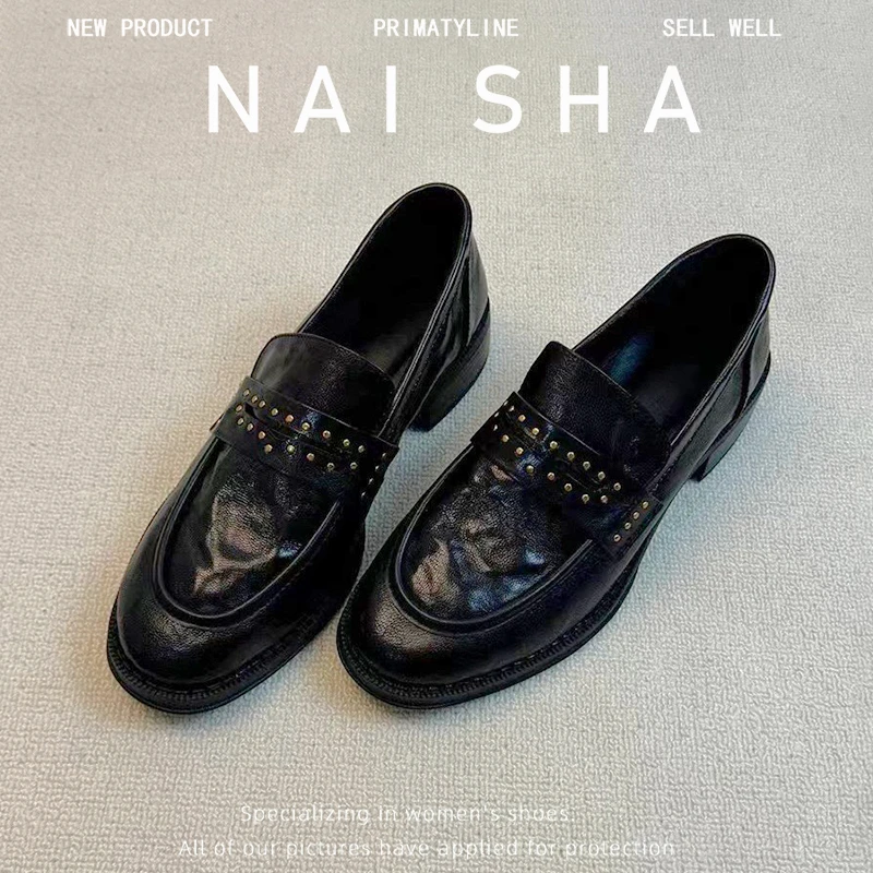 复古英伦风小皮鞋女一脚蹬粗跟圆头铆钉时尚乐单鞋女乐福鞋百搭