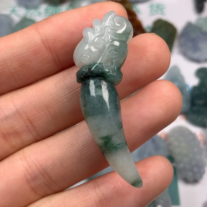 翡翠未镶嵌颈饰翡翠