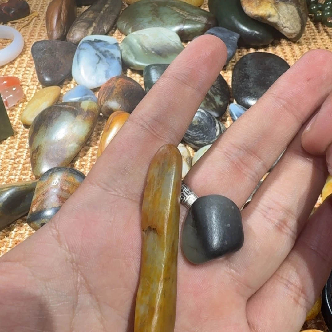 和田玉（子料）未镶嵌珠宝奇石