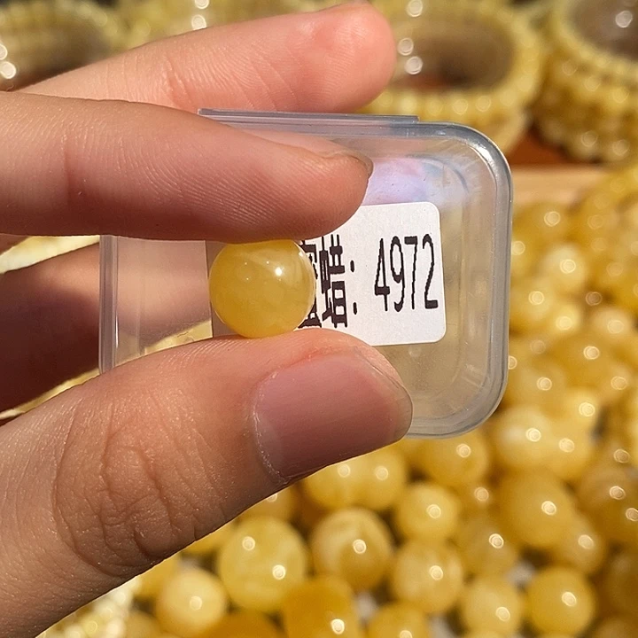未镶嵌琥珀珠宝奇石4972
