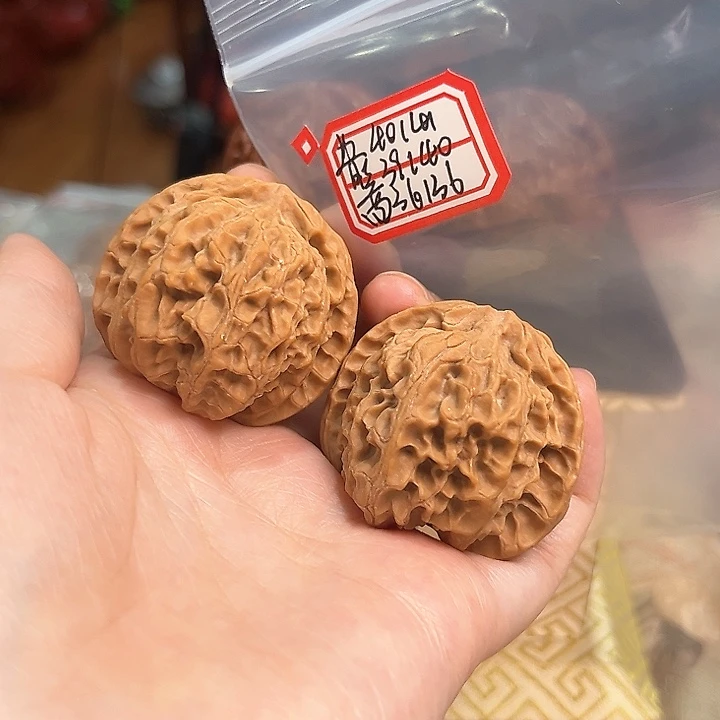 把件文玩核桃苹果园
