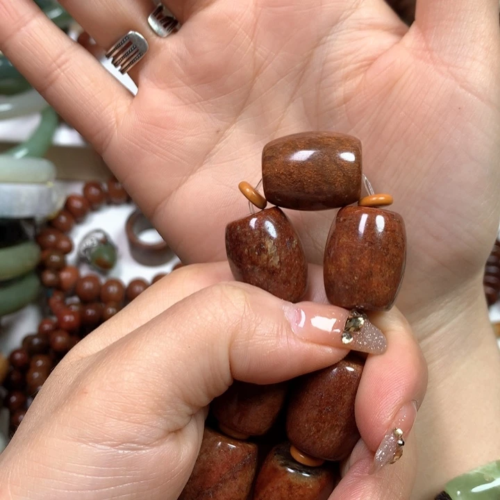 透闪石质玉手链未镶嵌爱****子