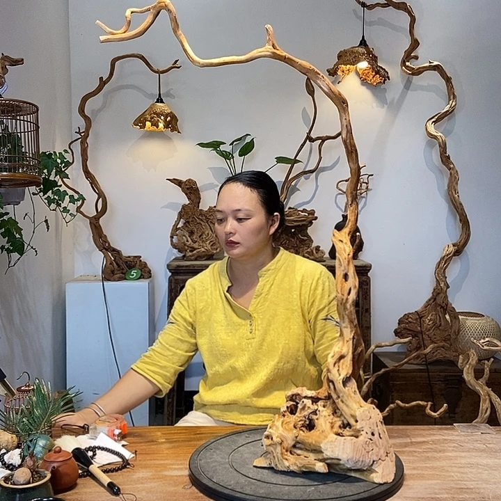 半***°天然根雕陶制艺术品