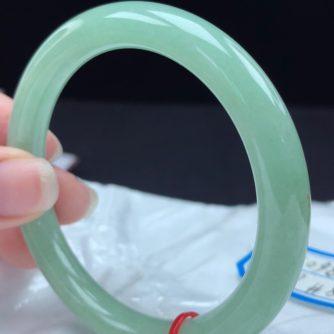 未镶嵌手镯翡翠86014，