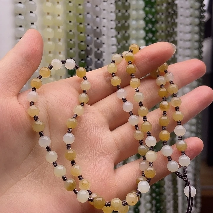 大***毒和田玉（糖玉）未镶嵌颈饰项链