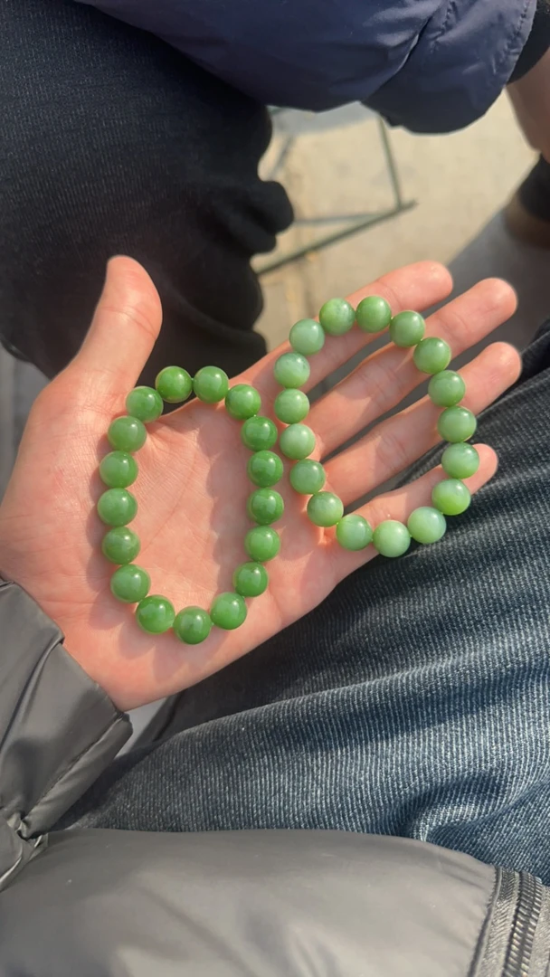 和田玉俄罗斯碧玉多样性拍一发一