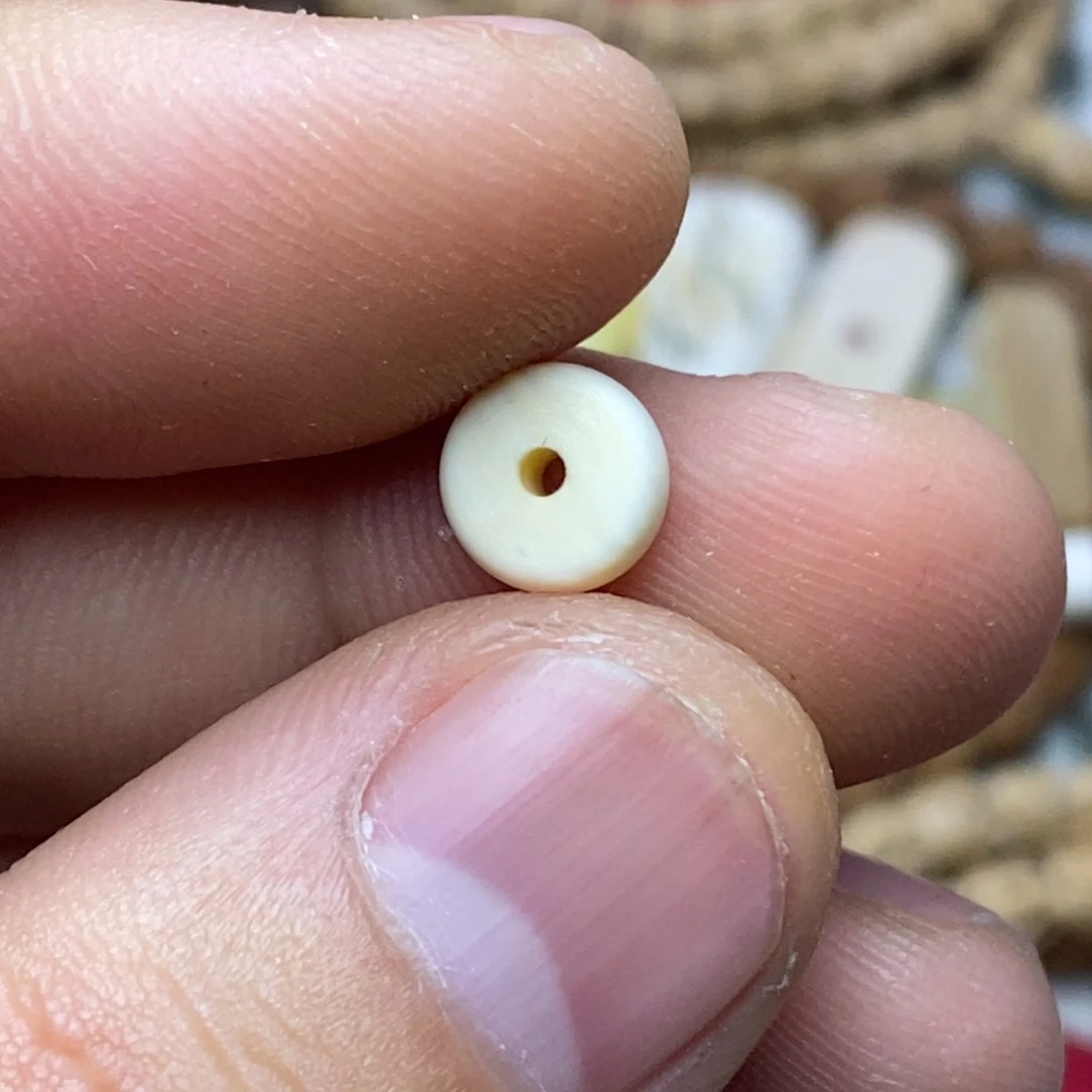 柏香籽/百香籽吊坠猛犸隔片7.9左右