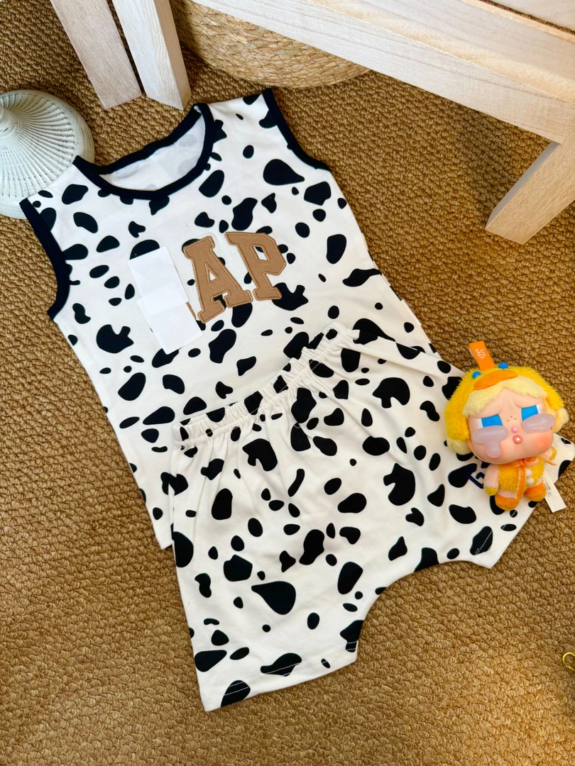 好看的套装在这里~