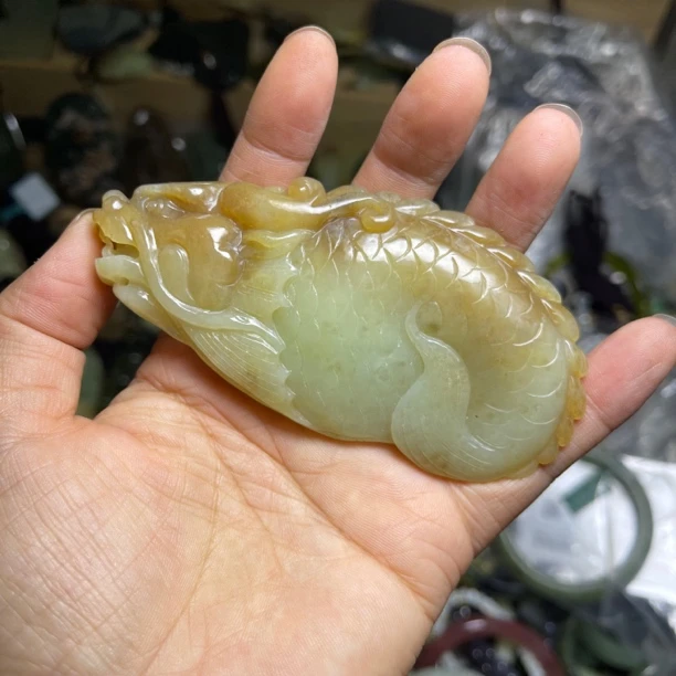天然和田玉手玩件手把件盘玩油润龙玉玉化龙一跃成龙