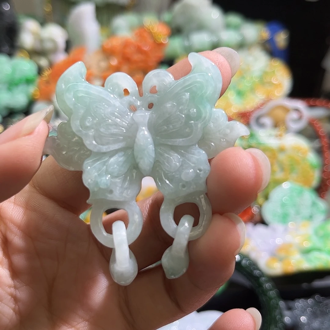 翡翠未镶嵌颈饰待编织