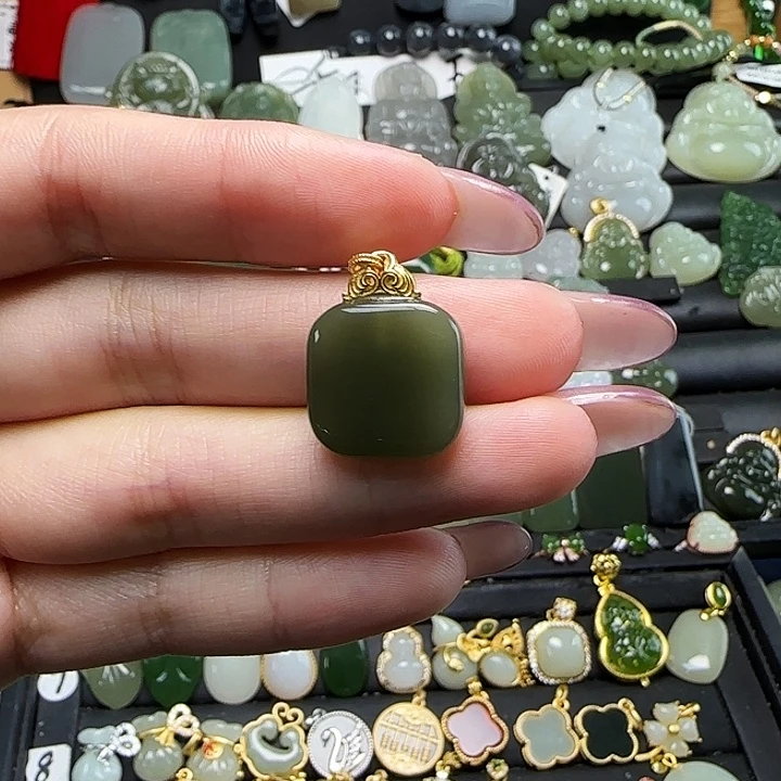 和田玉银S925镶嵌颈饰