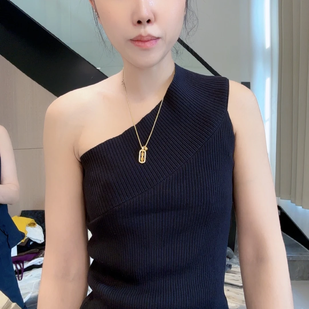 背心4676794994949464