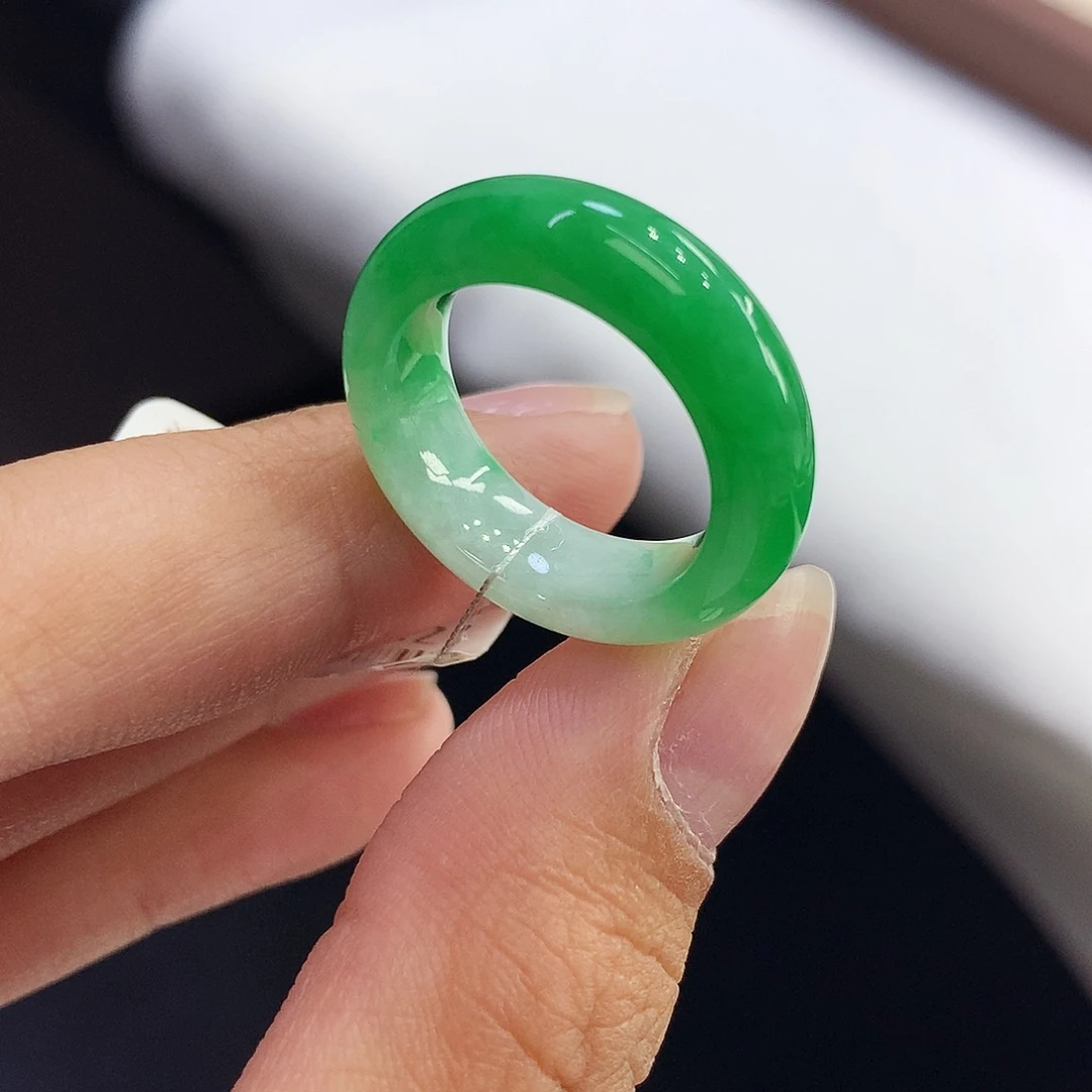 翡翠未镶嵌戒指12号