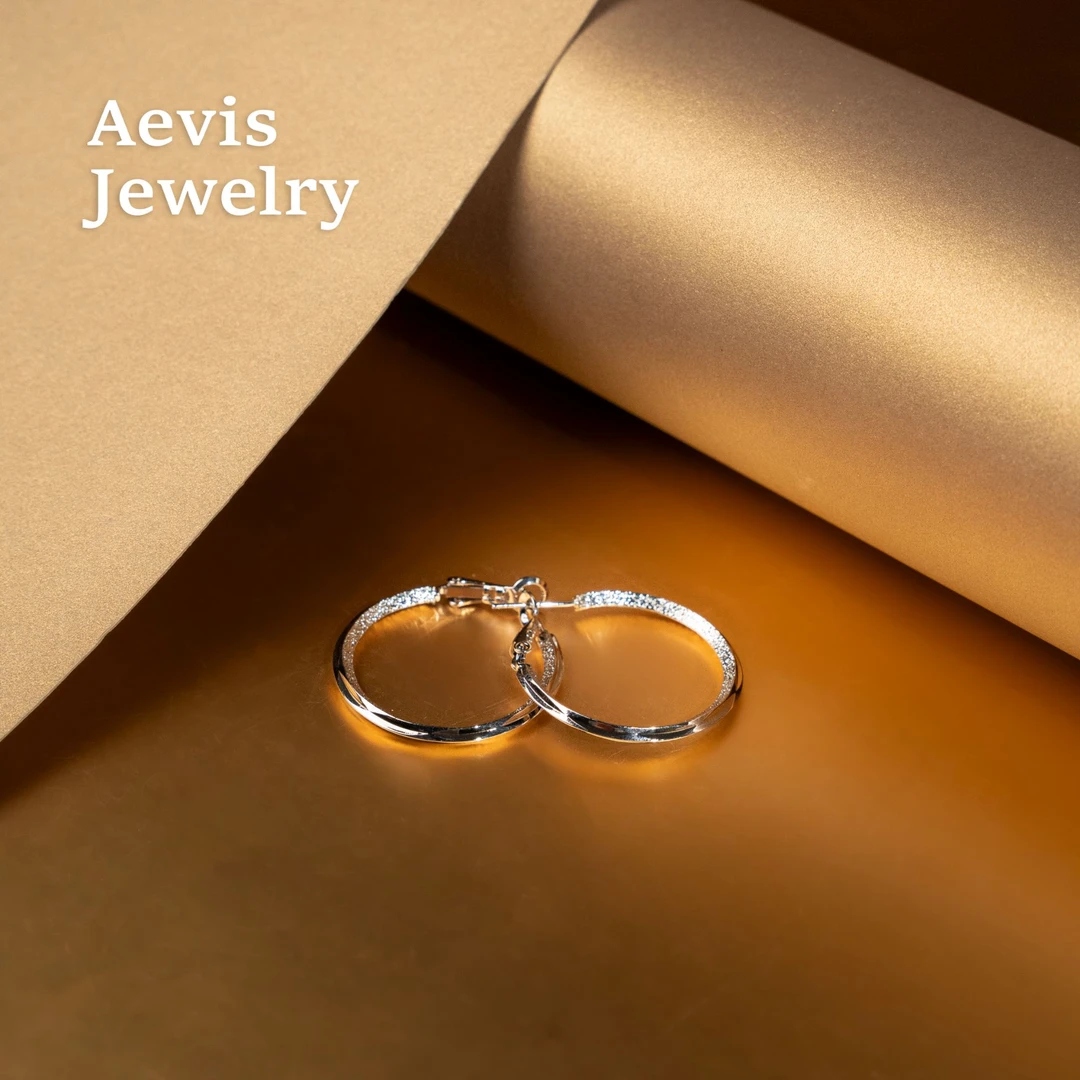 铜合金耳饰 Aevis Jewelry轻奢风简约女耳环-8127冷淡
